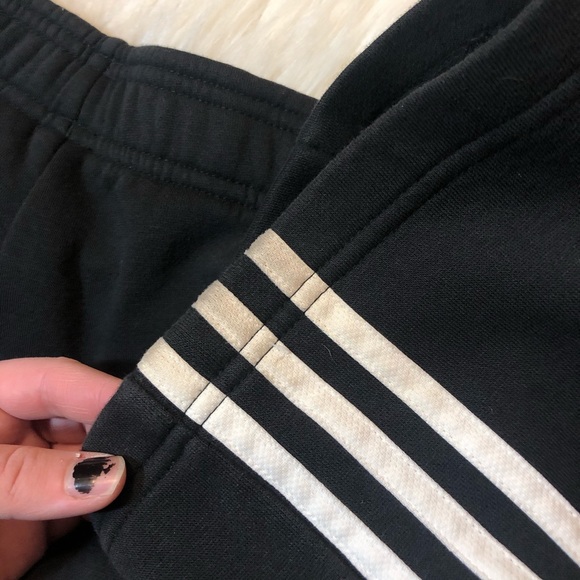 Adidas sweats - Picture 7 of 7